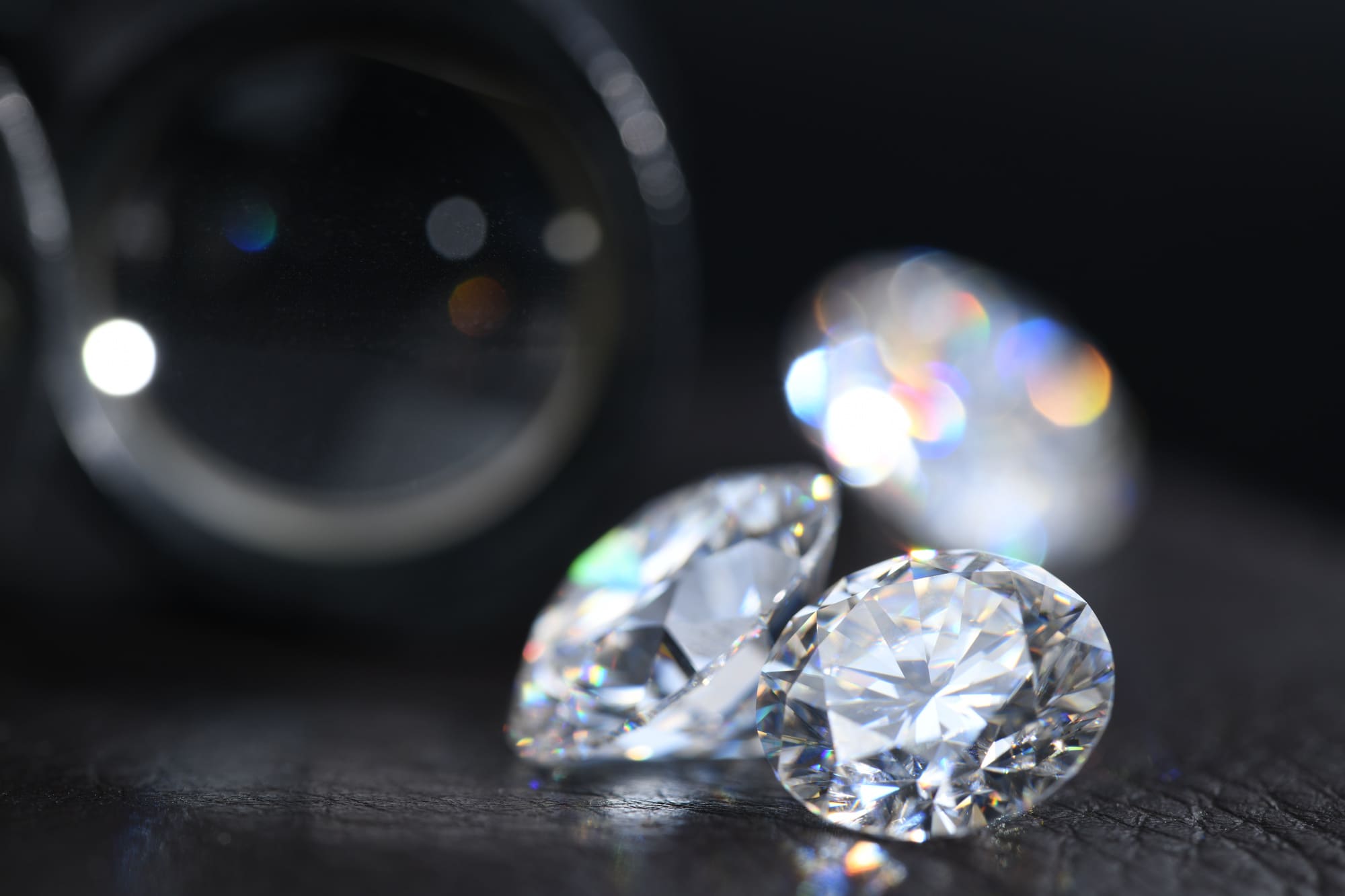 Erinnerungsdiamant als besondere Form der Erinnerung nach einer Feuerbestattung